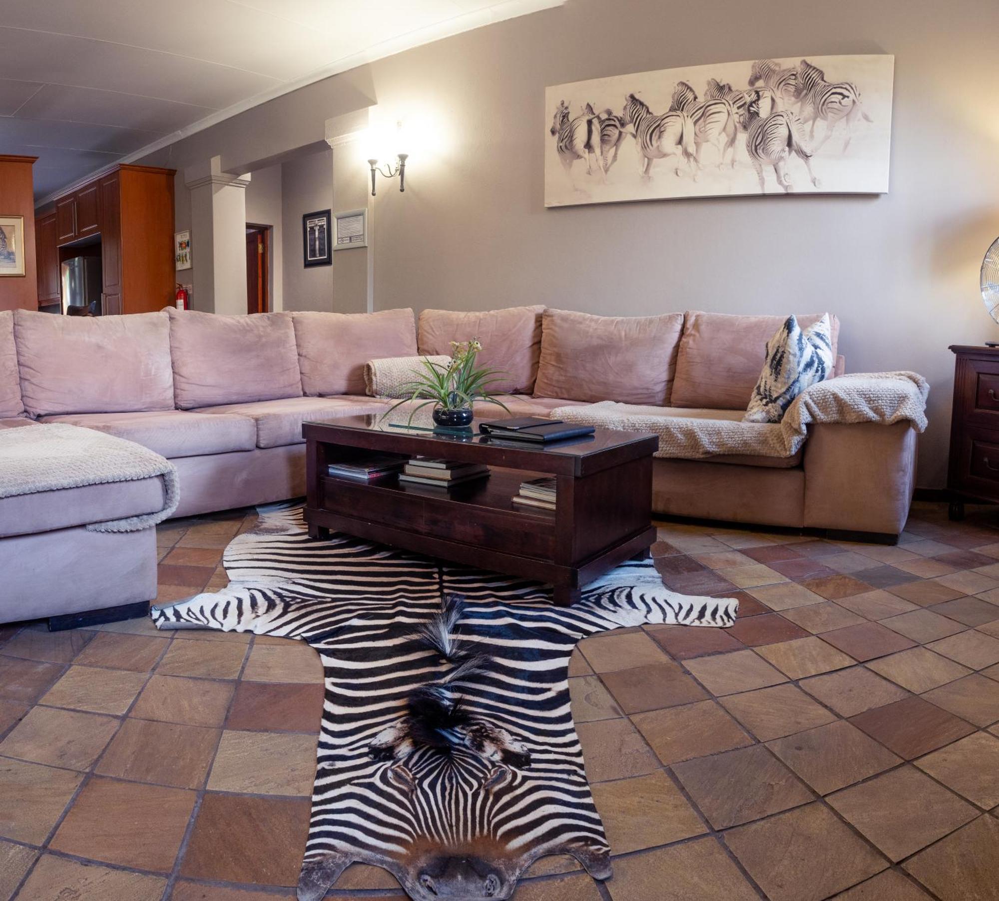 Tuareg Guest House 米德兰 外观 照片